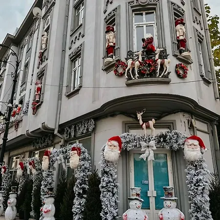 Apartment Garsoniera Decomandata Mcdonalds *