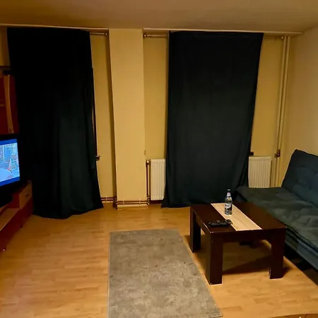 Apartment Garsoniera Decomandata Mcdonalds