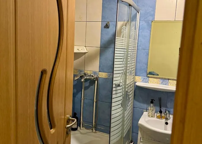 Garsoniera Decomandata Mcdonalds * Κραϊόβα