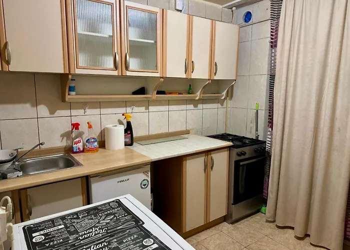 Διαμέρισμα Garsoniera Decomandata Mcdonalds