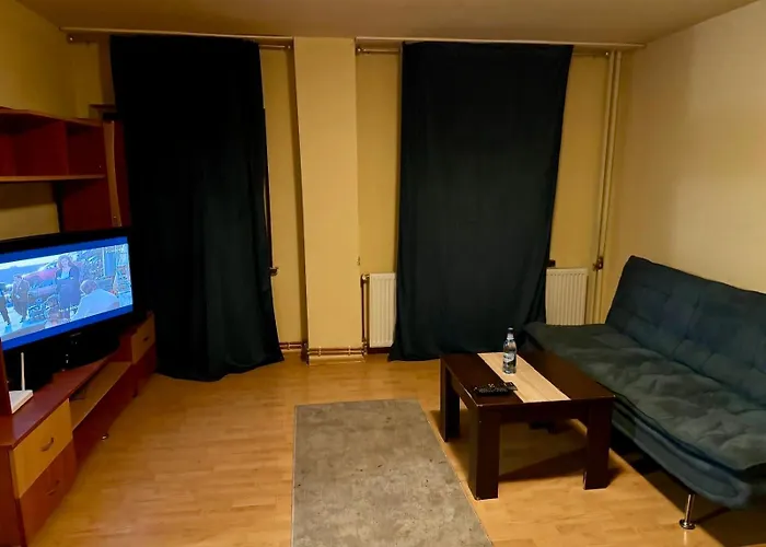 Διαμέρισμα Garsoniera Decomandata Mcdonalds